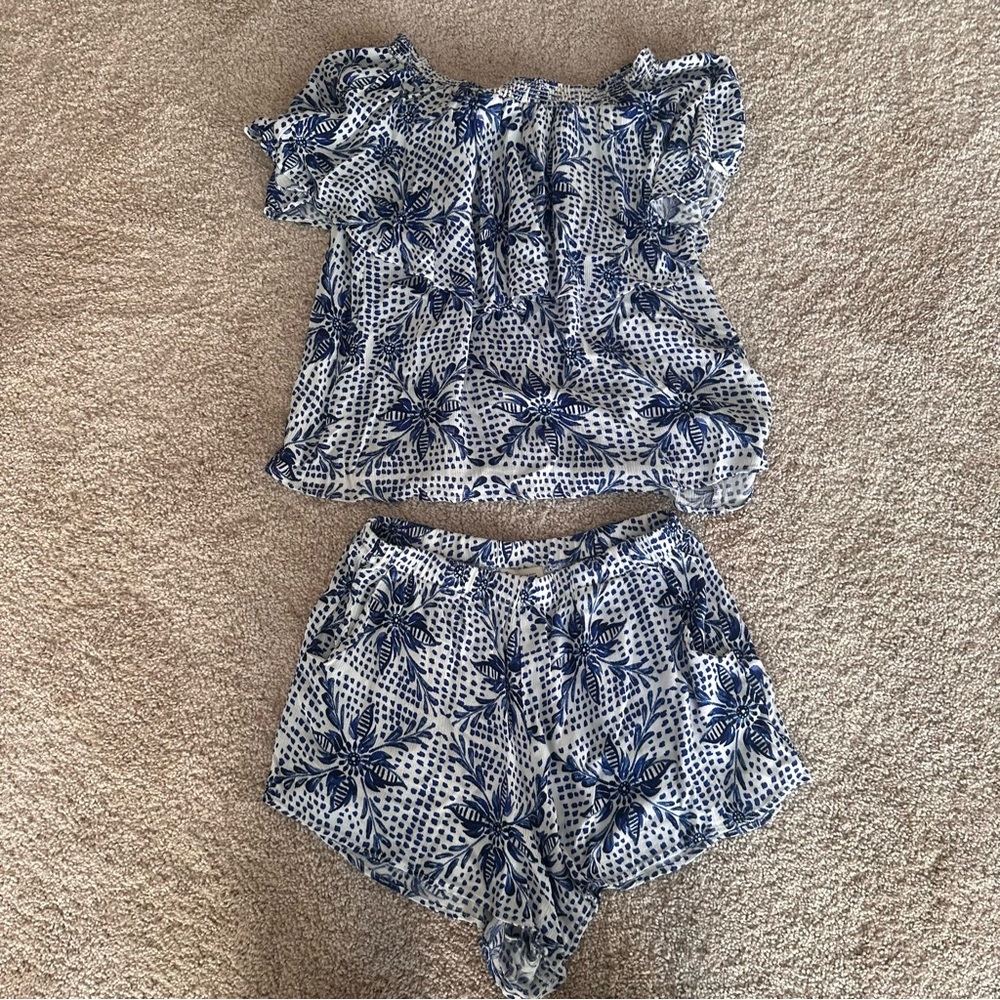 Show Me Your MuMu Blue & White Floral Crop Top
